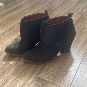 Lucky Wedge Ankle Boots